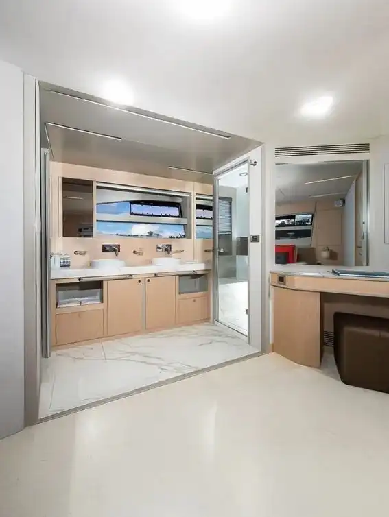 Luxury Yacht Charter