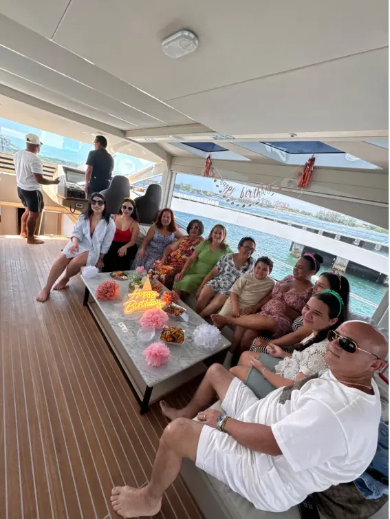yacht rental for birthday party 002