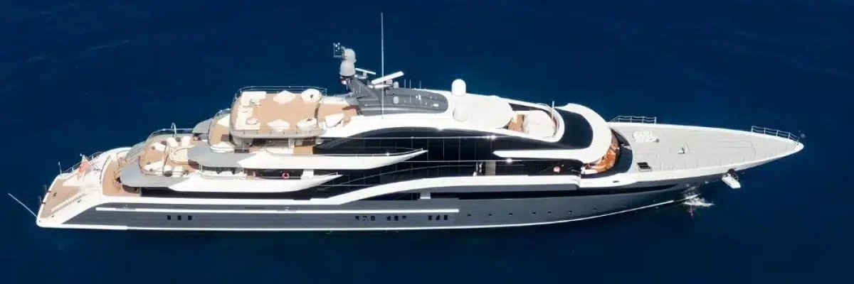 Luna Yacht
